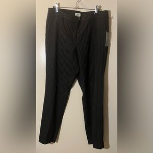 Adrienne Vittadini. Stripped pants. Women Size 10. Black/Gray stripes. NWT.